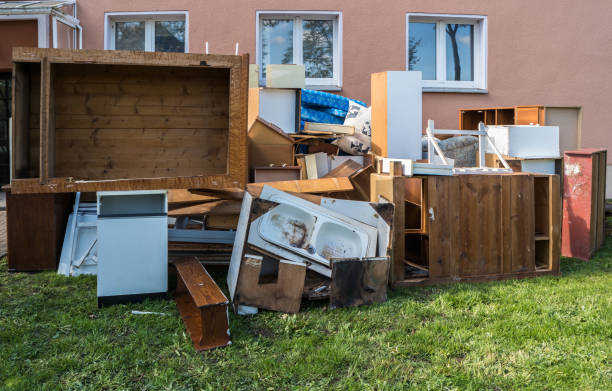 Best Yard Waste Removal  in Florissant, MO